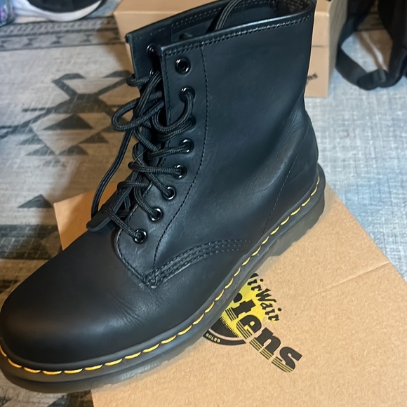 Dr.Martens Boots, Women’s Size 8, Black Matte - Picture 2 of 6